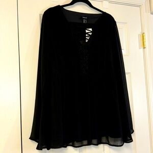 NWT Torrid black long sleeve dressy v neck top lace lined flowy M/L 10